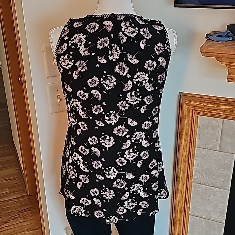 WHBM shell - Picture 3 of 4